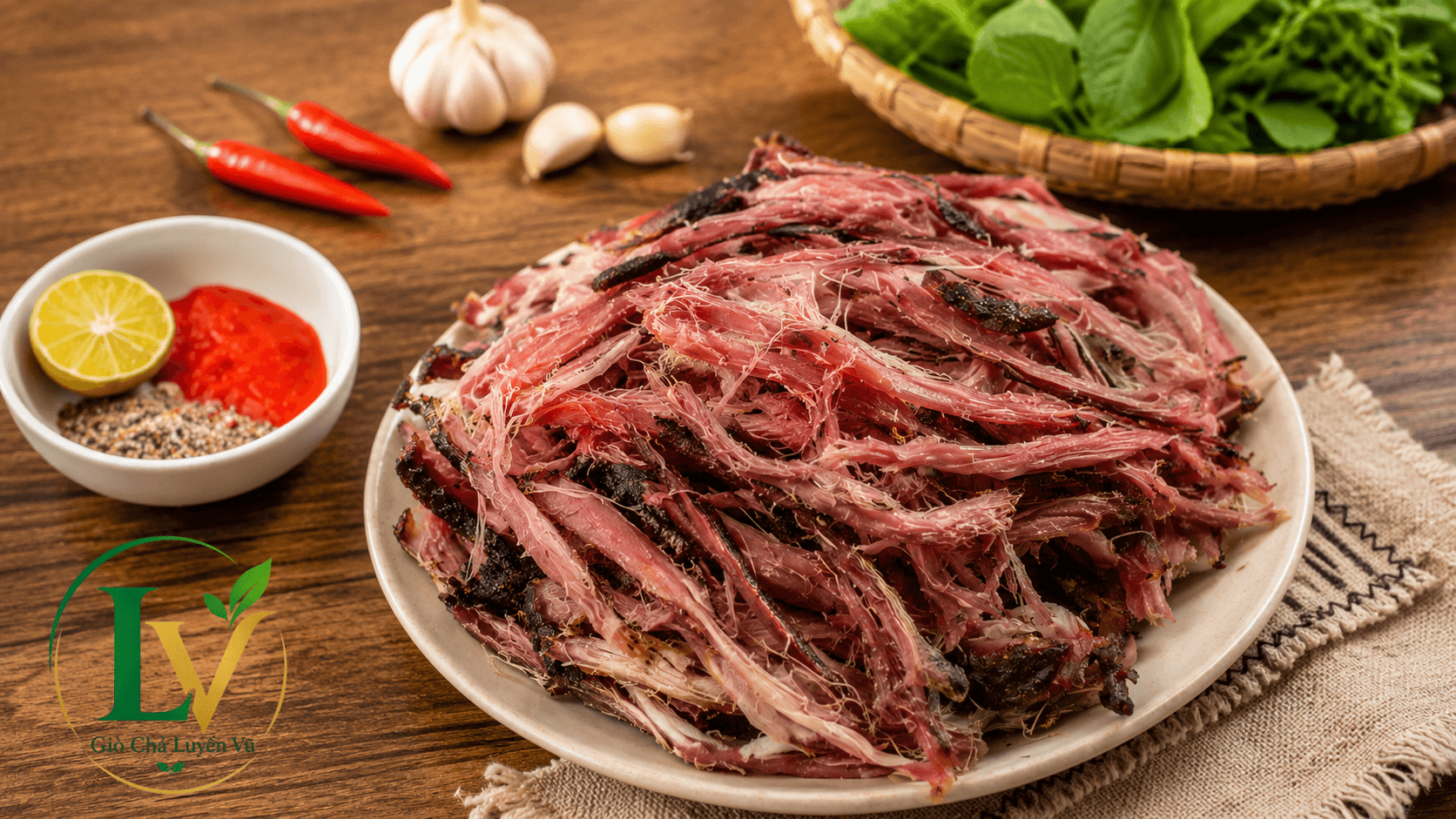 Thịt Heo Gác Bếp - Giò Chả Luyến Vũ